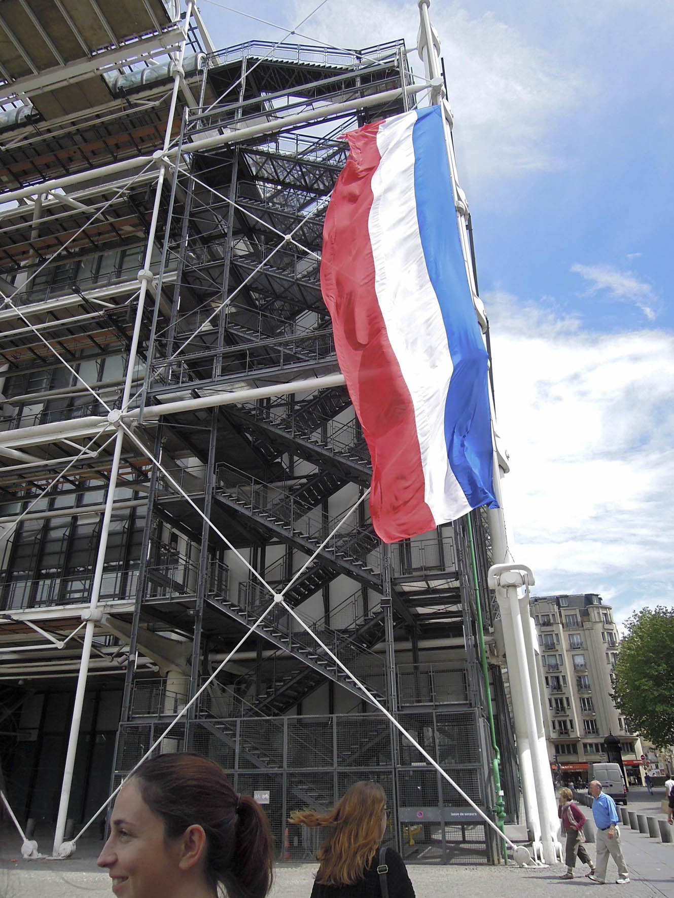 Le Centre Pompidou, un cœur rebelle au cœur de Paris